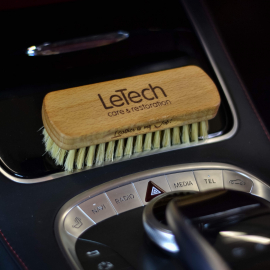 Щетка для чистки кожи Бук LeTech Leather Brush Premium, миниатюра 3 Щетка для чистки кожи Бук LeTech Leather Brush Premium, миниатюра 3